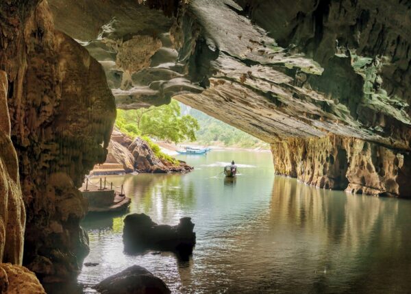 Paradise Cave, Phong Nha Cave & Botanical Garden - Image 2